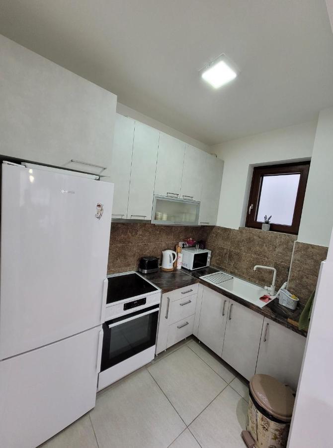 Apartment Iris Белград Экстерьер фото